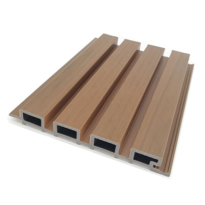 Bảng điều khiển WPC có nắp đậy bằng composite ngoài trời Tấm ốp đồng thau