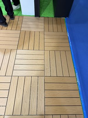 Sàn WPC 500x500 Luxury Series: Sự khéo léo tạo nên sự xuất sắc