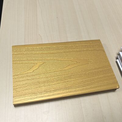 TẤM WPC KIM LOẠI VỚI SÀN VÀNG SANG TRỌNG PATINA GLIMMER