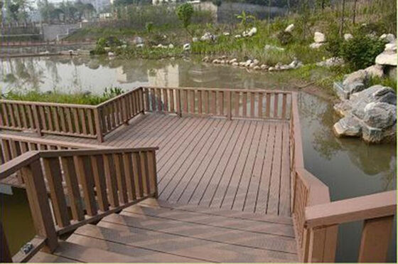 Hàng rào WPC dạng tấm dọc ổn định tia cực tím cho cộng đồng dân cư