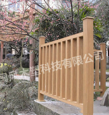 Hàng rào composite có nắp đậy Hàng rào WPC tái chế 200 * 200mm