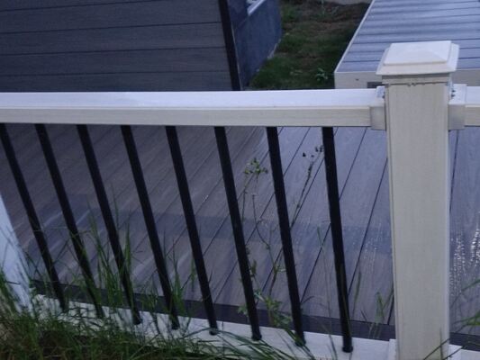 Hàng rào WPC tái chế sinh thái chống mối mọt cho ranh giới trang trại