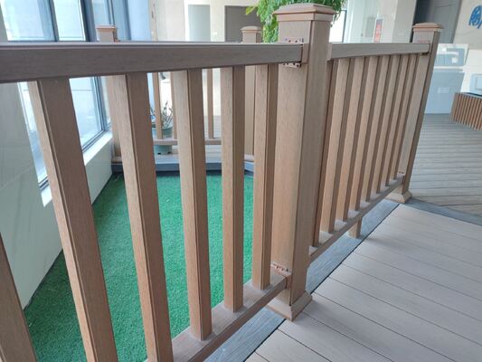 Khung nhôm WPC Hàng rào kiểu đá phiến An ninh gia đình ngoài trời