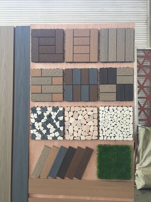 Gạch lát sàn WPC DIY 30 * 30CM Sàn gỗ tự nhiên ngoài trời cho sân trong nhà