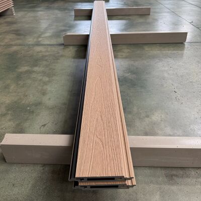 Tấm ốp WPC chống tia cực tím Tấm ốp tường WPC đồng đùn trang trí ngoài trời